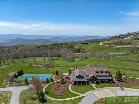 370 Autumn Ridge Lane Hendersonville NC 28792