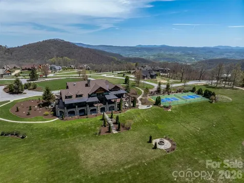 370 Autumn Ridge Lane Hendersonville NC 28792