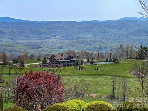 370 Autumn Ridge Lane Hendersonville NC 28792