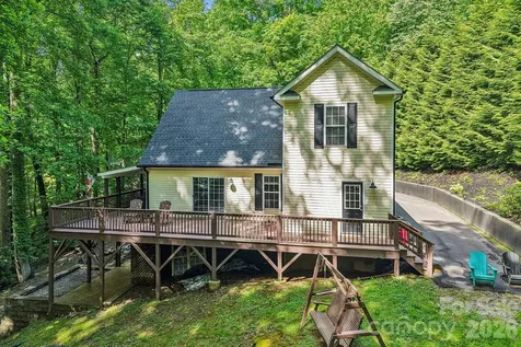 1264 Dogwood Drive Maggie Valley NC 28751