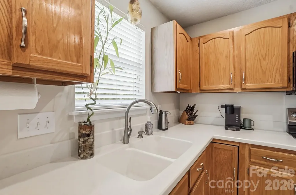 6000 Carriage Oaks Drive Charlotte NC 28262