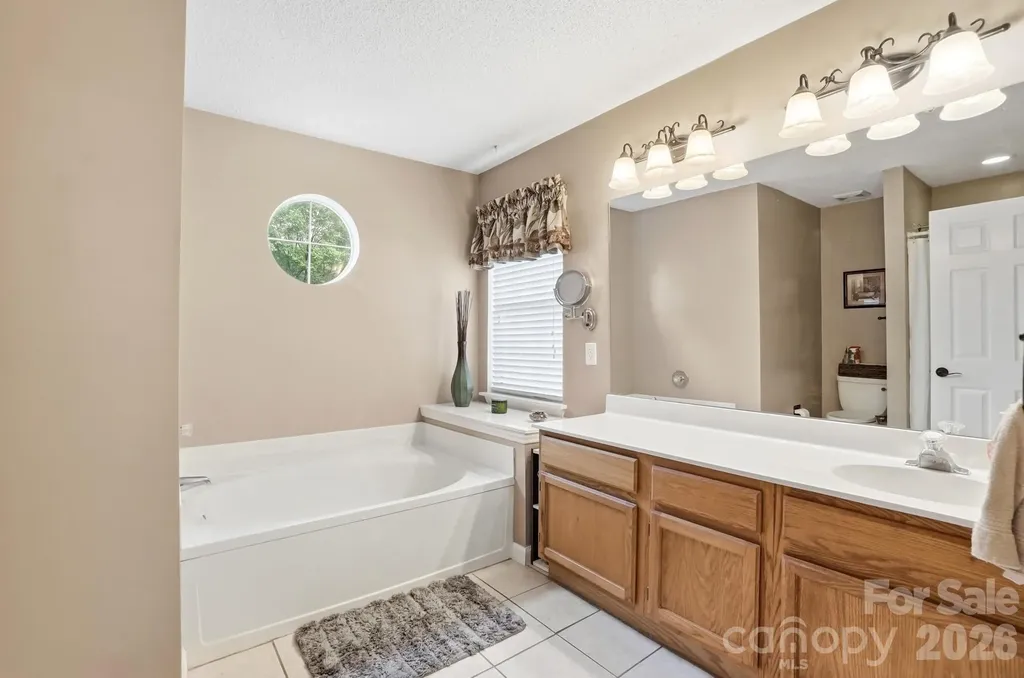6000 Carriage Oaks Drive Charlotte NC 28262
