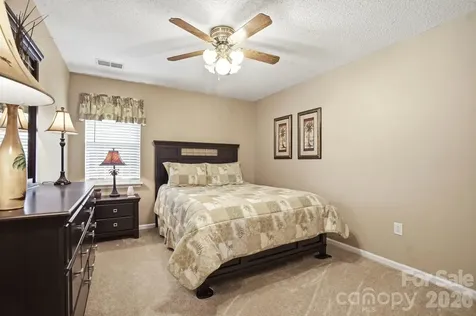 6000 Carriage Oaks Drive Charlotte NC 28262