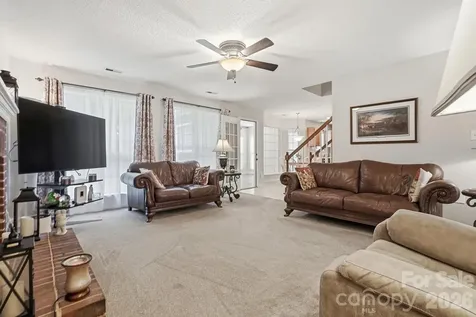 6000 Carriage Oaks Drive Charlotte NC 28262