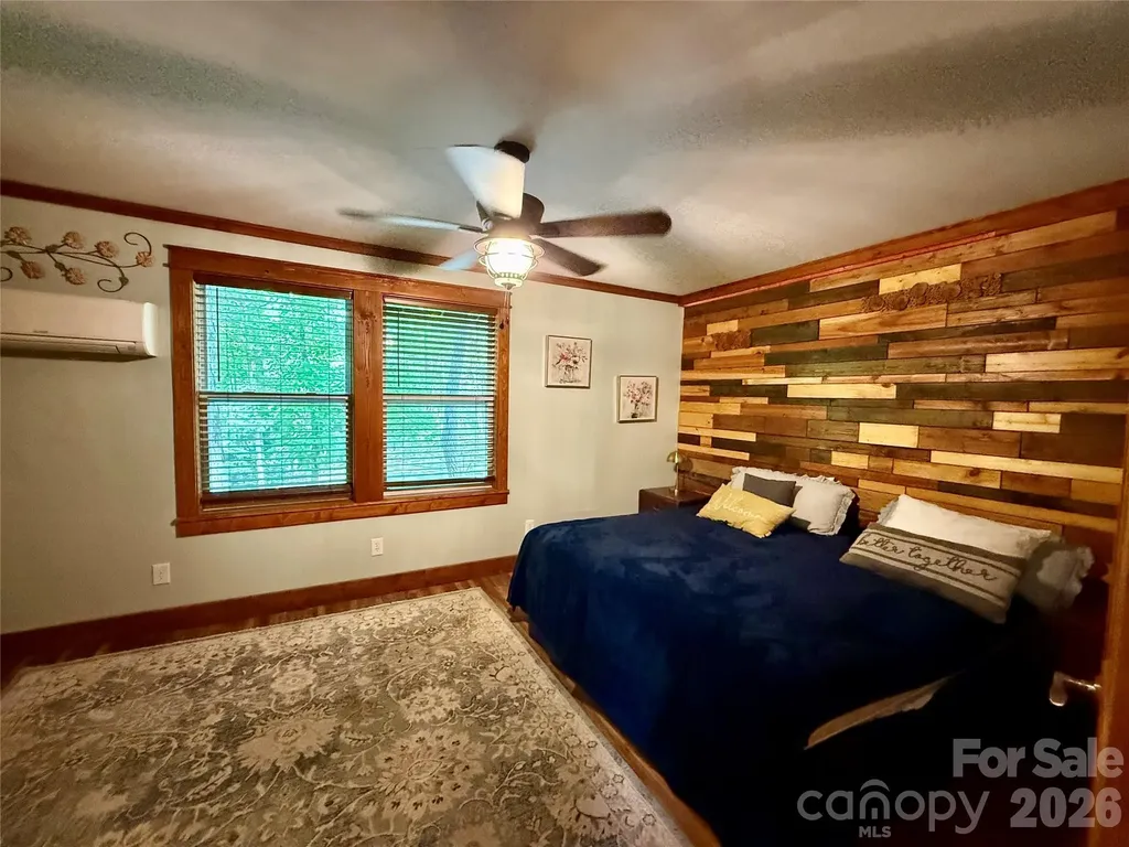 10 Lakemont Cottage Trail Flat Rock NC 28731