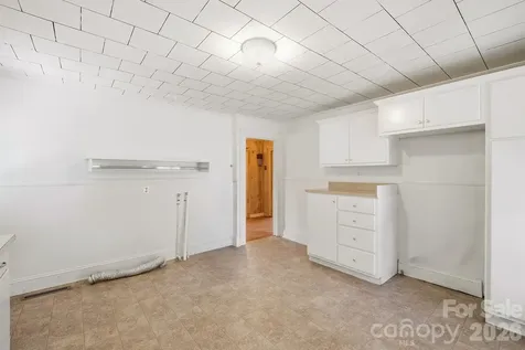 2308 11th Avenue NE Hickory NC 28601