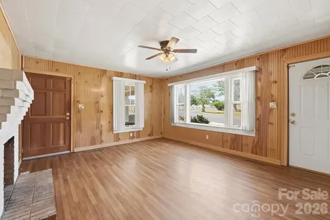 2308 11th Avenue NE Hickory NC 28601