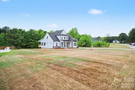 1041 Sage Pine Circle Clover SC 29710