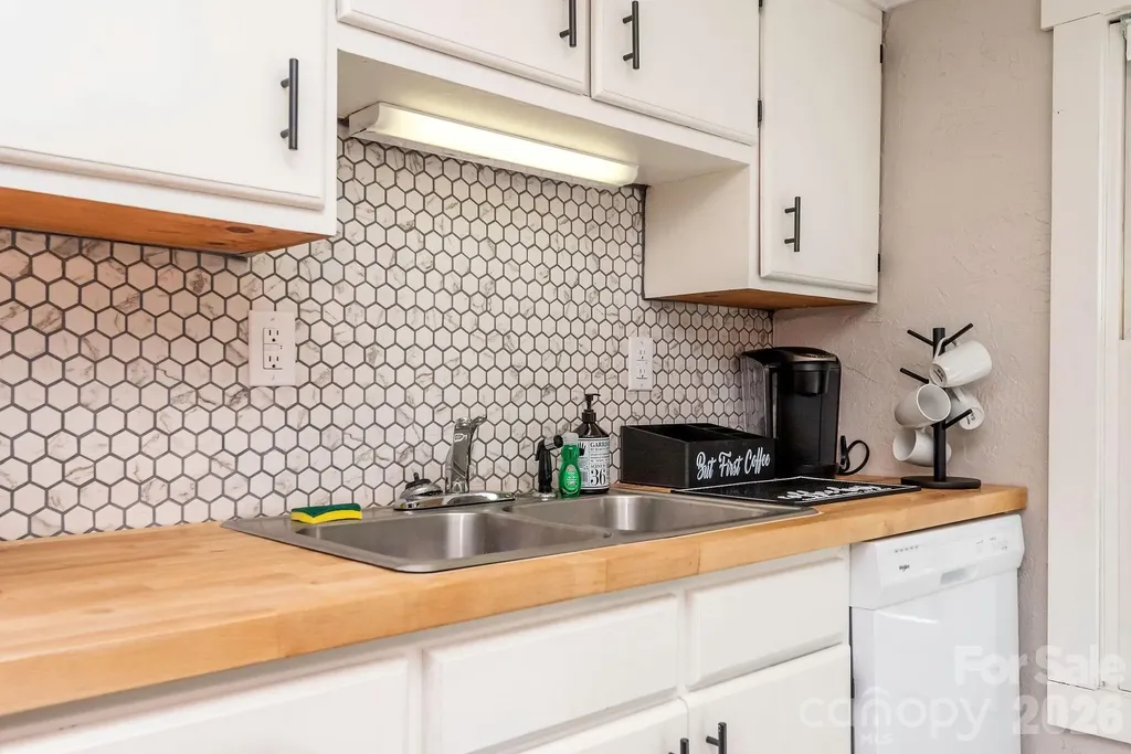 284 Grady Winkler Road Boone NC 28607