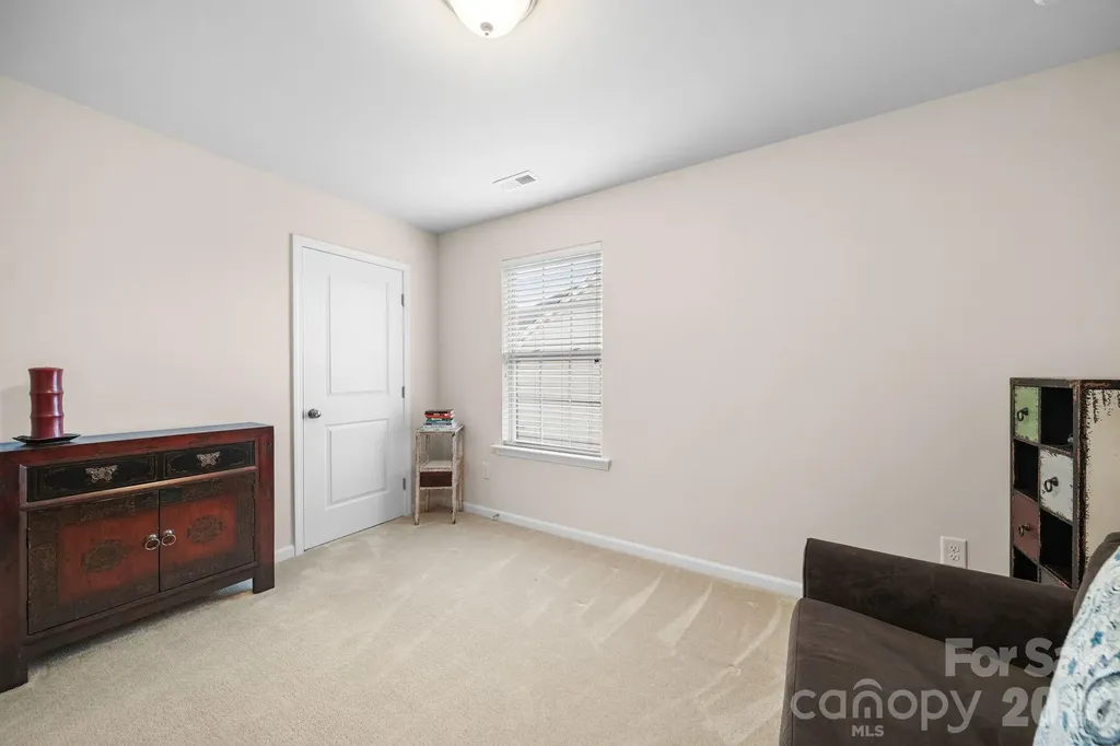 17516 Austins Creek Drive Charlotte NC 28278