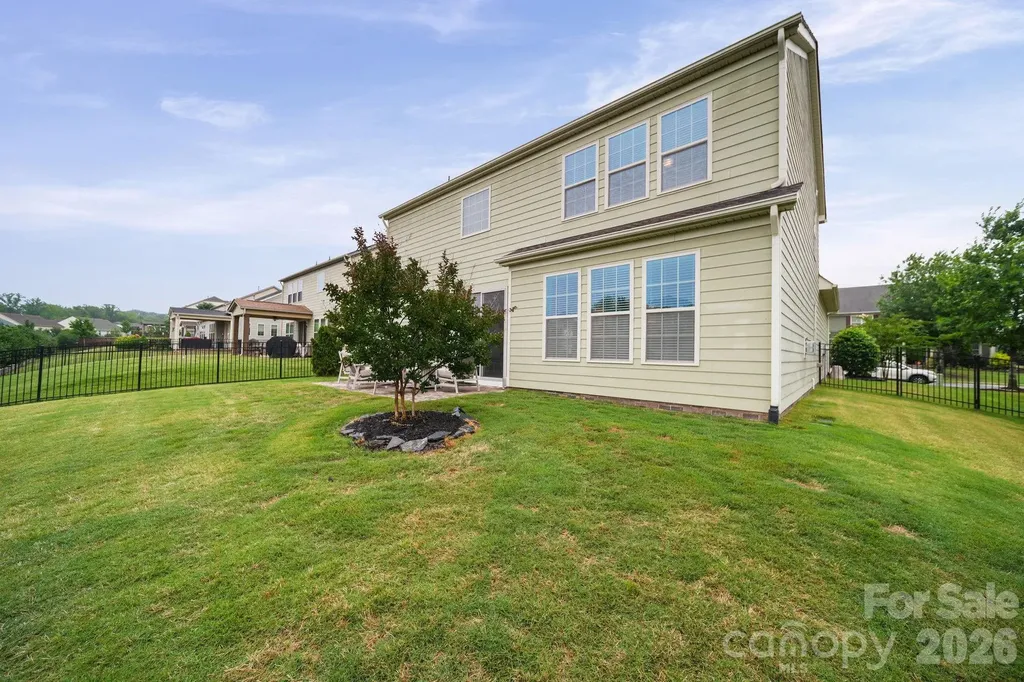 17516 Austins Creek Drive Charlotte NC 28278