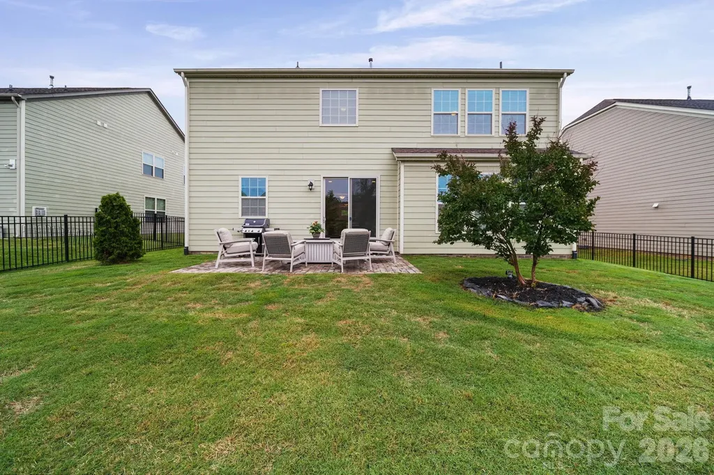 17516 Austins Creek Drive Charlotte NC 28278