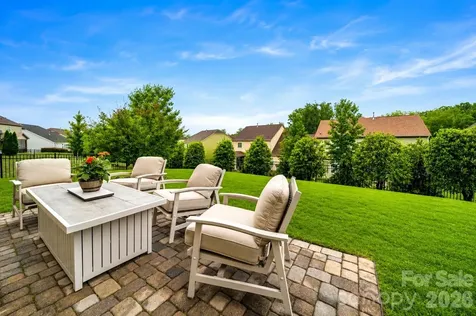 17516 Austins Creek Drive Charlotte NC 28278