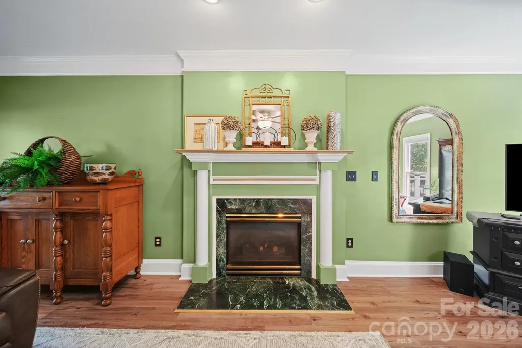 8513 Middleton Circle Harrisburg NC 28075
