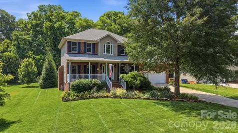 8513 Middleton Circle Harrisburg NC 28075