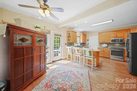 8513 Middleton Circle Harrisburg NC 28075