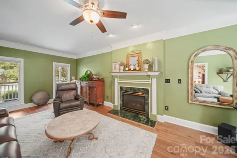 8513 Middleton Circle Harrisburg NC 28075