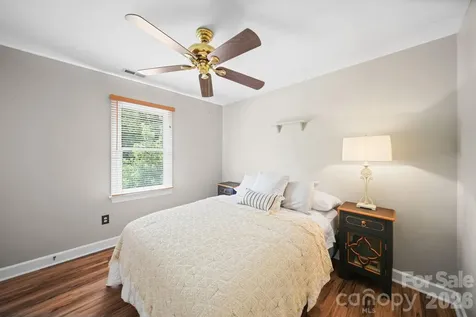 8513 Middleton Circle Harrisburg NC 28075