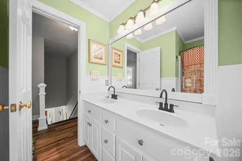 8513 Middleton Circle Harrisburg NC 28075