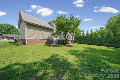 8513 Middleton Circle Harrisburg NC 28075