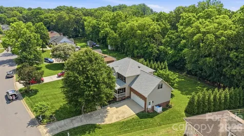 8513 Middleton Circle Harrisburg NC 28075