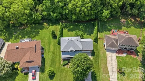 8513 Middleton Circle Harrisburg NC 28075