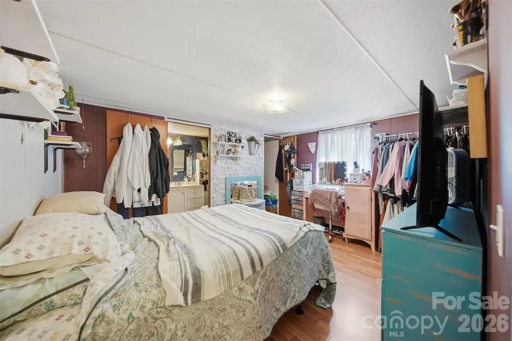 5929 Mourglea Avenue Connelly Springs NC 28612