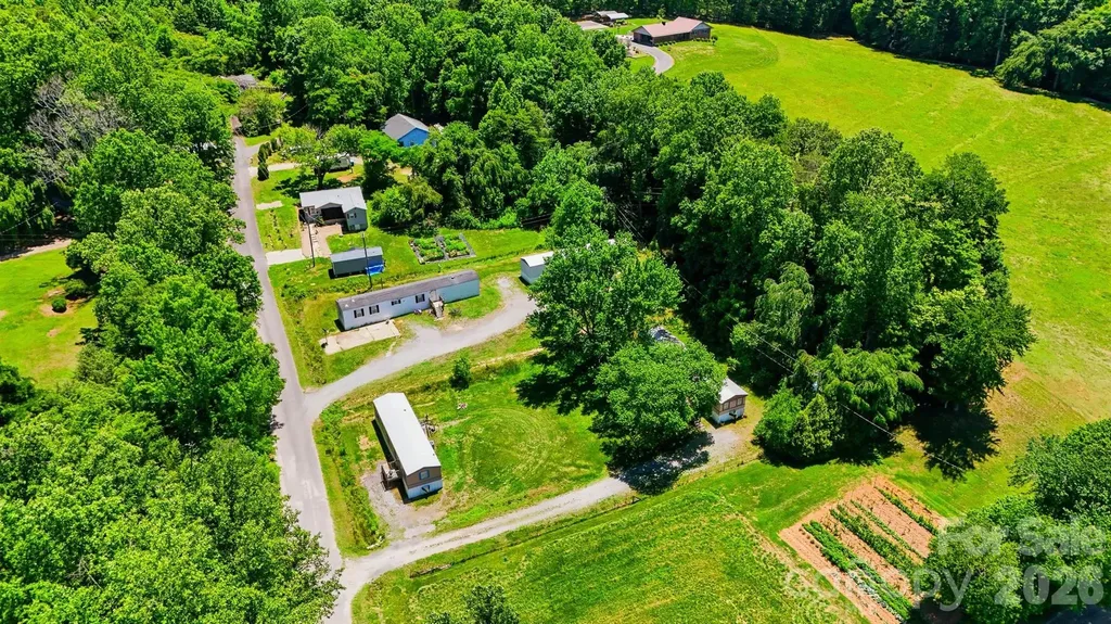 5929 Mourglea Avenue Connelly Springs NC 28612