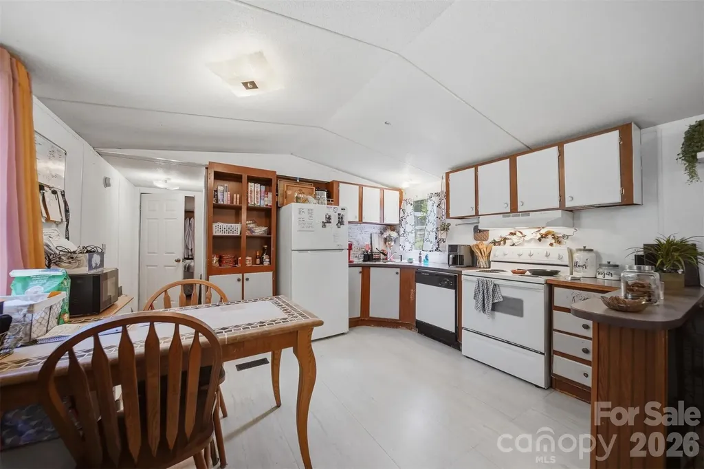5929 Mourglea Avenue Connelly Springs NC 28612