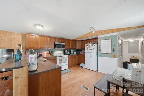 5929 Mourglea Avenue Connelly Springs NC 28612