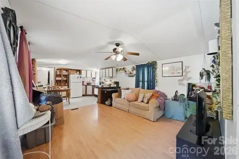 5929 Mourglea Avenue Connelly Springs NC 28612