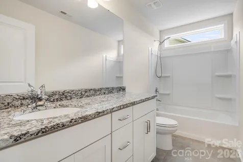124 Creekview Road Hendersonville NC 28791