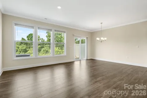 124 Creekview Road Hendersonville NC 28791