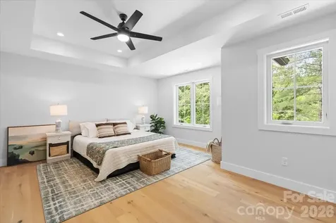 8 Wildwood Park Knoll Weaverville NC 28787