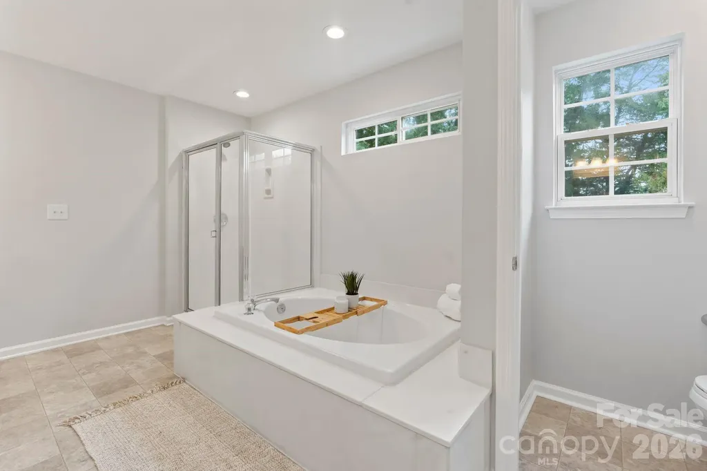 2435 Smith Cove Road Denver NC 28037
