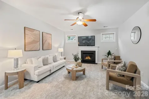 2435 Smith Cove Road Denver NC 28037