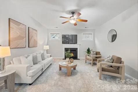 2435 Smith Cove Road Denver NC 28037