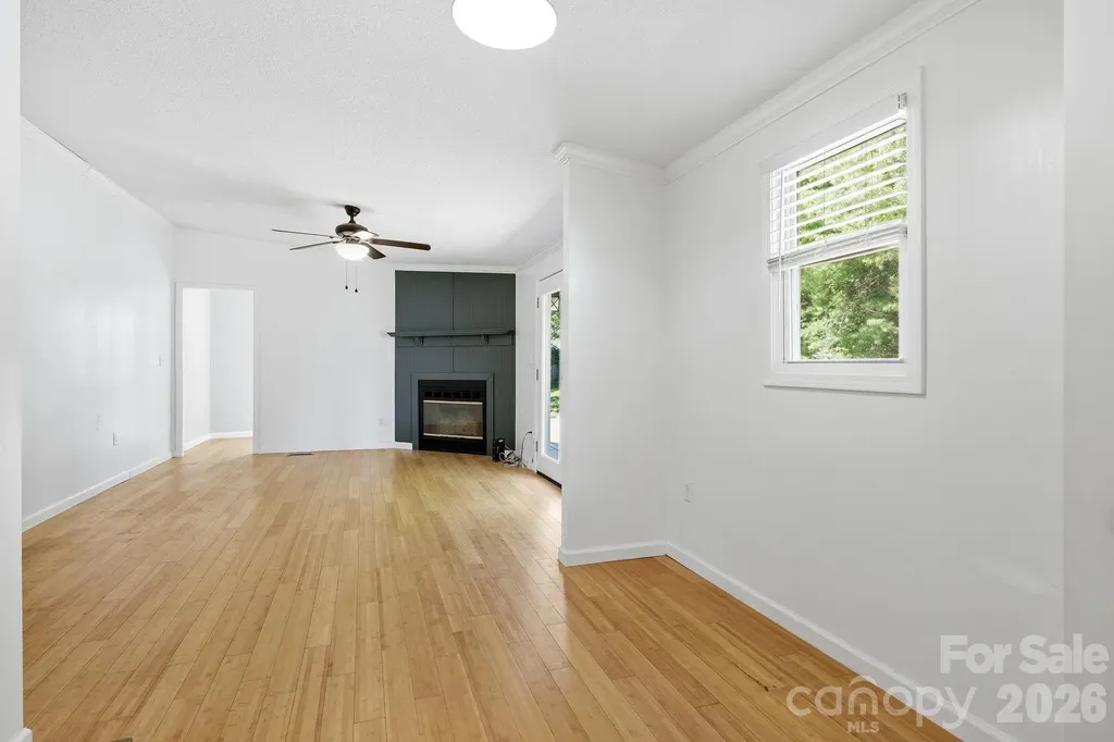 118 Heather Drive Asheville NC 28806