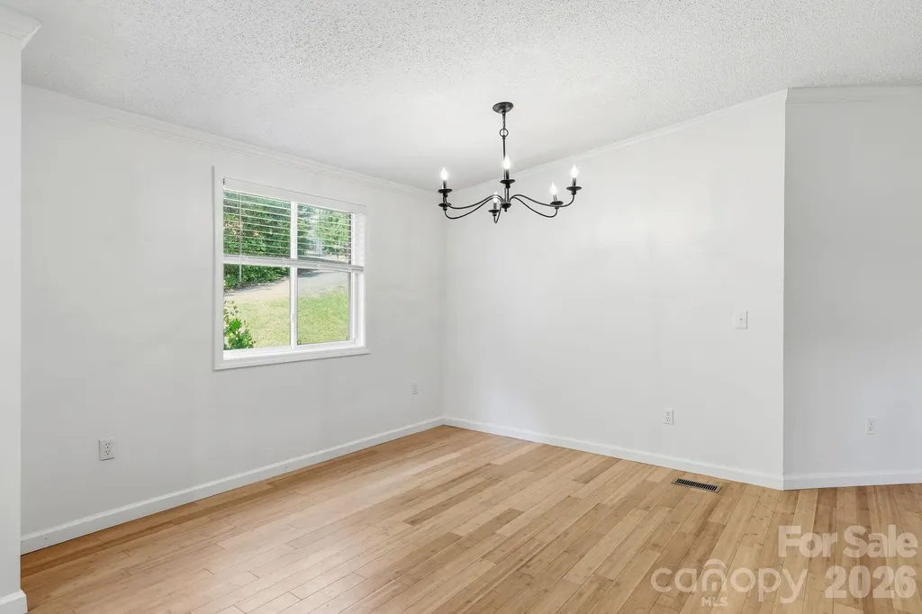 118 Heather Drive Asheville NC 28806