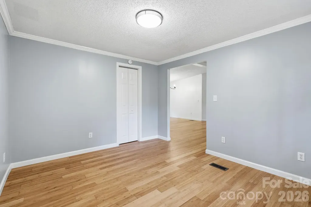 118 Heather Drive Asheville NC 28806