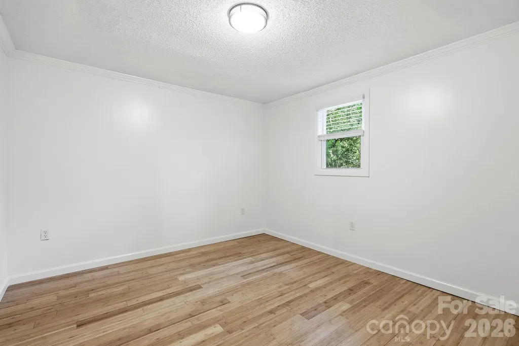 118 Heather Drive Asheville NC 28806
