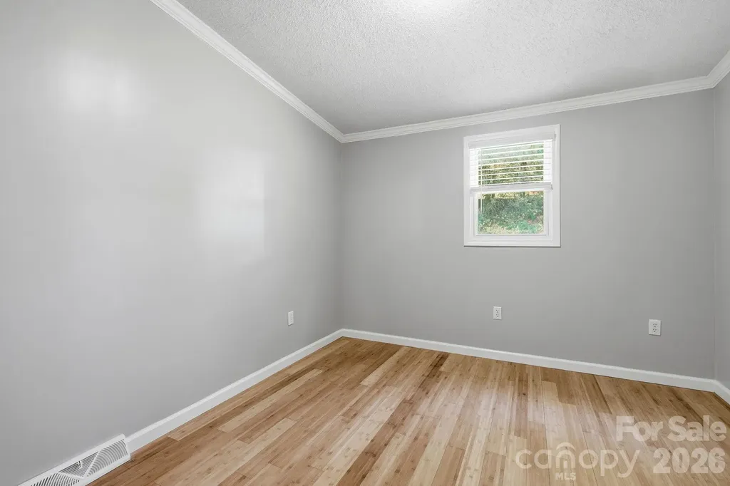 118 Heather Drive Asheville NC 28806