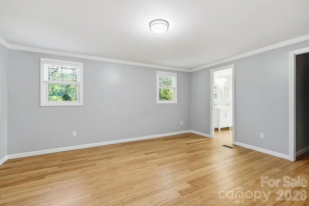 118 Heather Drive Asheville NC 28806