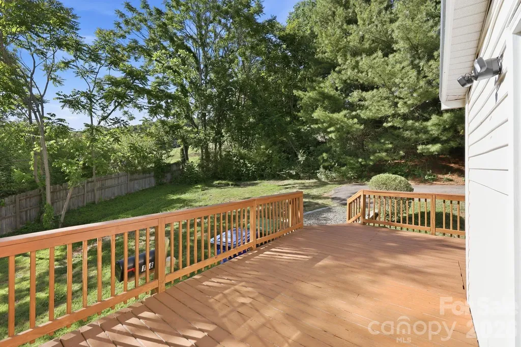 118 Heather Drive Asheville NC 28806