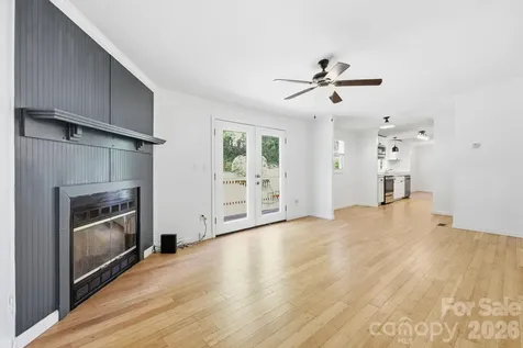 118 Heather Drive Asheville NC 28806