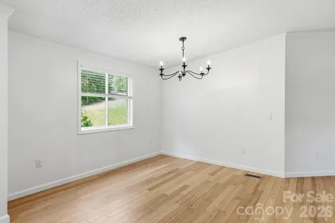 118 Heather Drive Asheville NC 28806