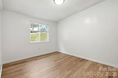118 Heather Drive Asheville NC 28806
