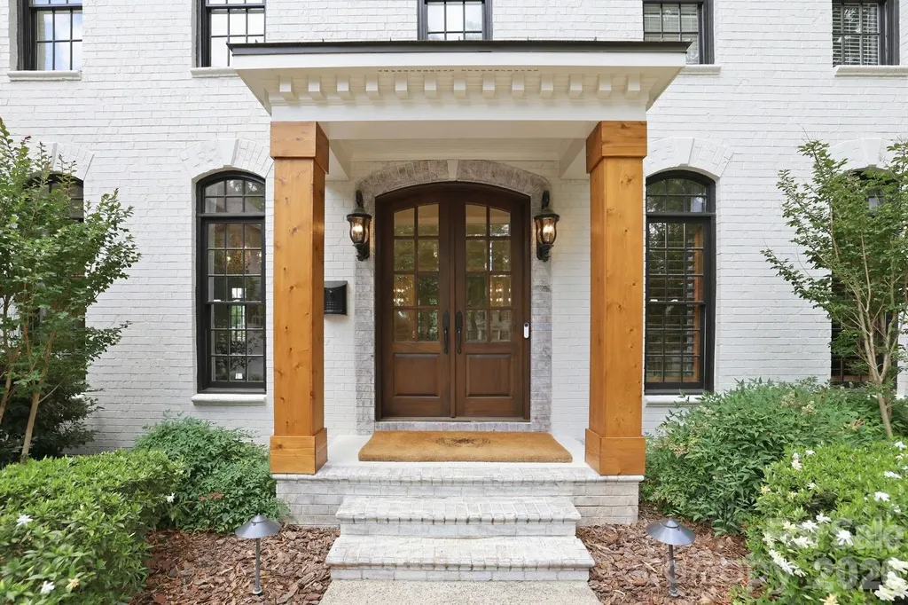 2021 Coniston Place Charlotte NC 28207