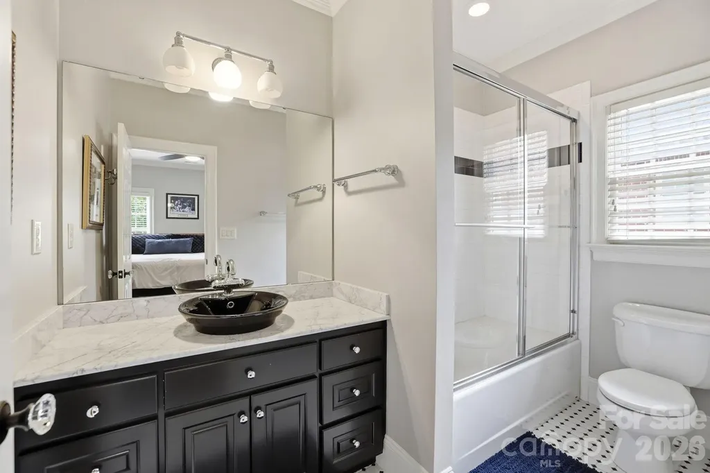 2021 Coniston Place Charlotte NC 28207