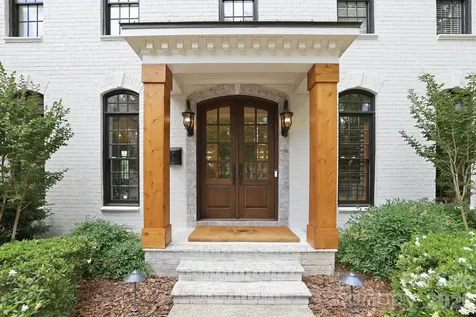 2021 Coniston Place Charlotte NC 28207